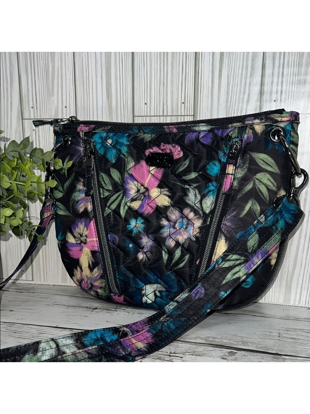 Lug Swivel Crossbody Bag Floral Print Travel Organizer